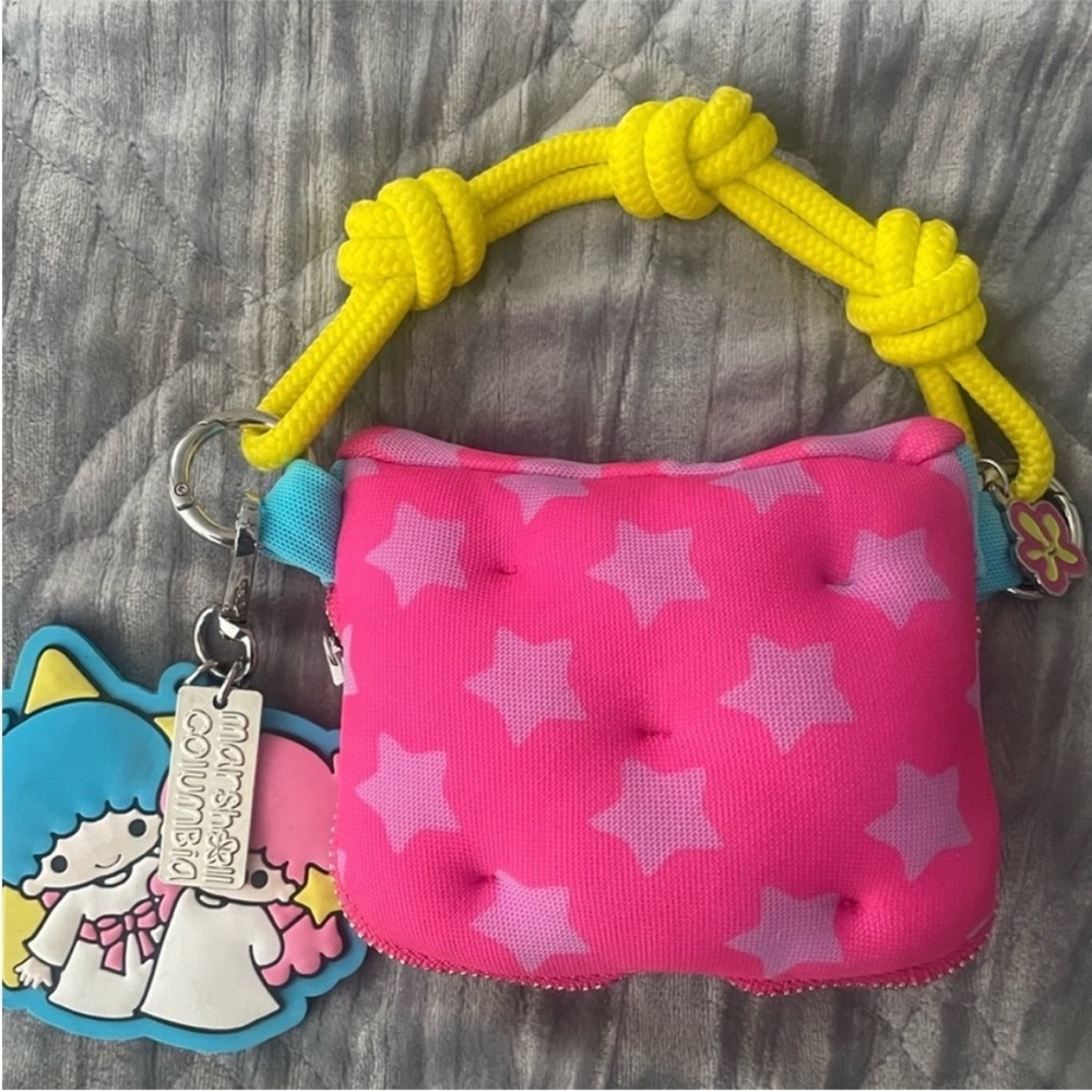 ⭐️ Marshall Columbia x Sanrio Little TwinStars Plush Wallet in Fuchsia Star